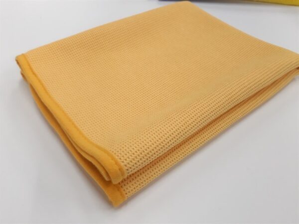 Khăn lau kính PLIX PREMIUM WAFFLE-WEAVE 320GSM, Màu: vàng - Hình ảnh 2